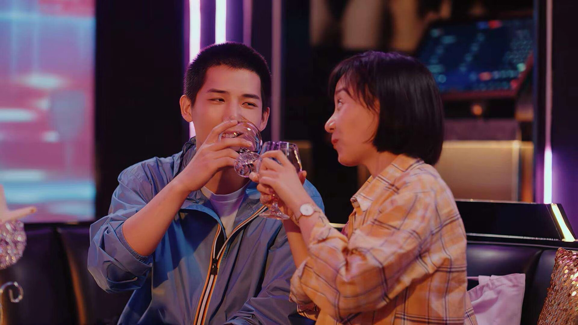 mk体育现在-国际米兰三线站位紧凑形成防守铁墙，国际米兰的阵型